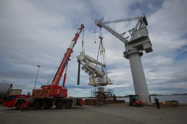 Engineered Tower crane pick submital nyc crane lift plan